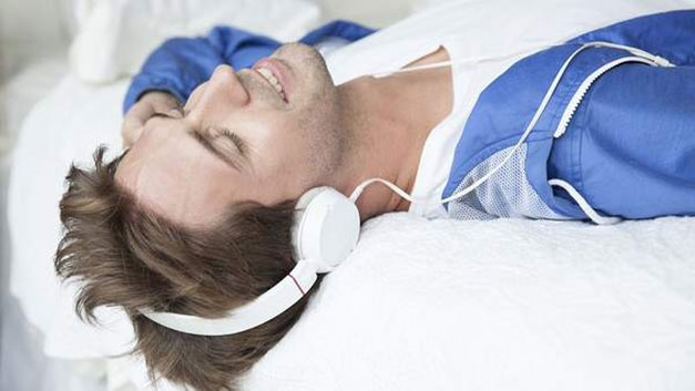 música puede la mejor herramienta para relajar al paciente antes de entrar al quirófano